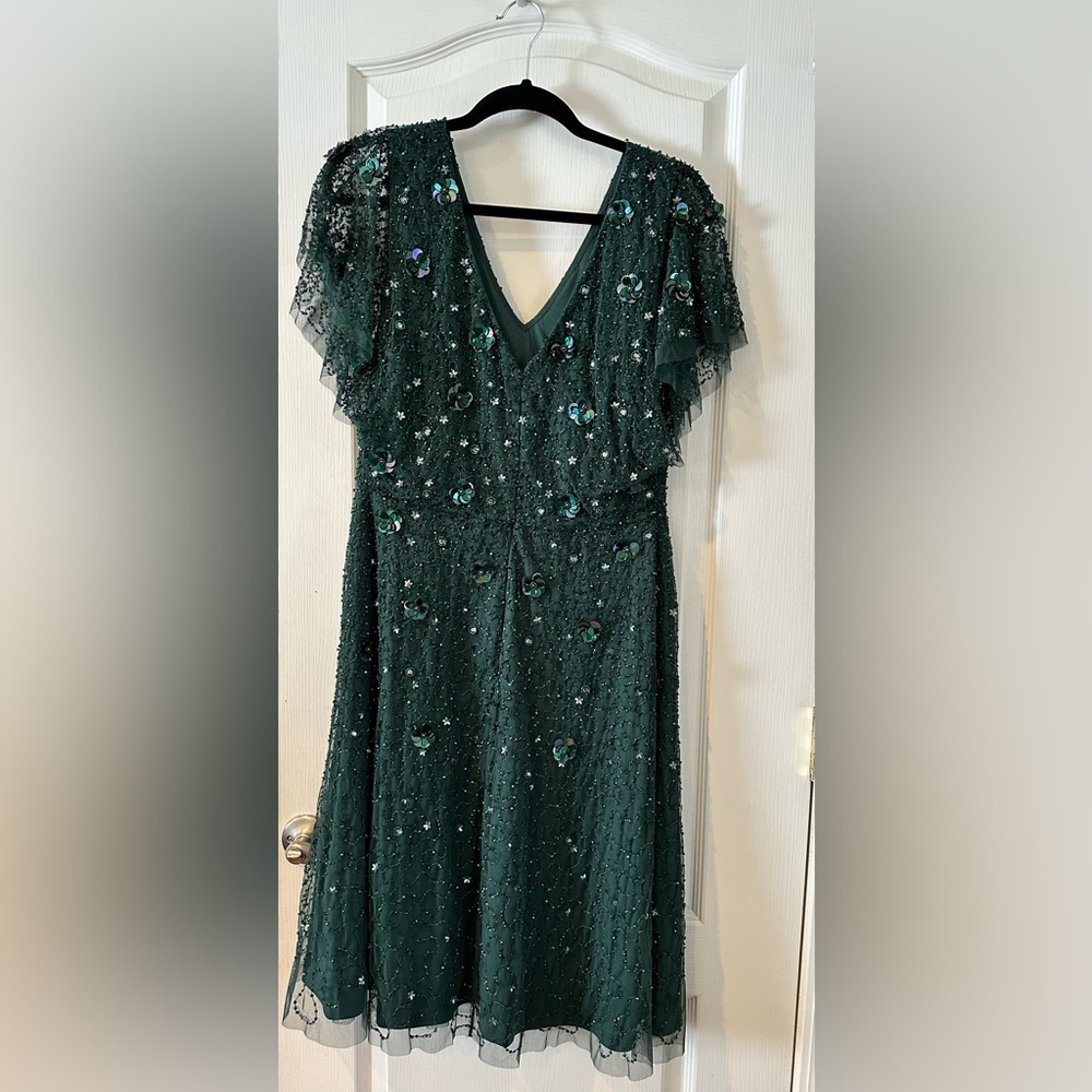 Adrianna Papell Elegant Green Sequin Dress
